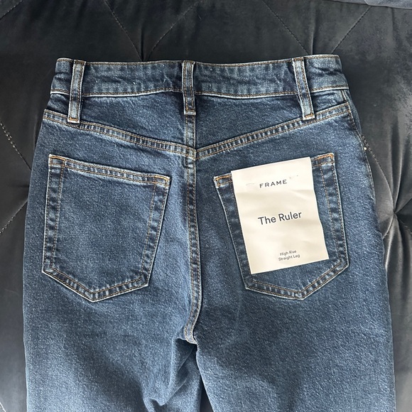 Frame Denim The Ruler high-rise slim-leg jeans. - Picture 4 of 6